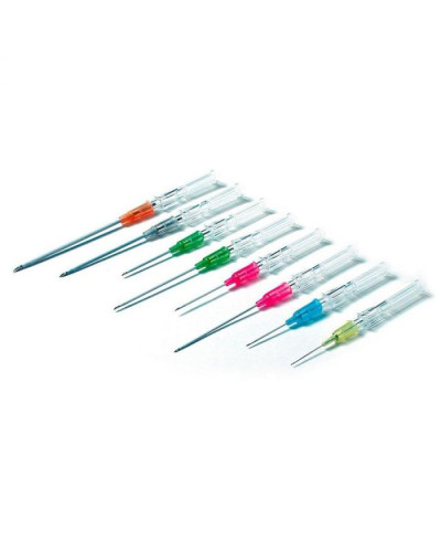Cathéter intraveineux SURFLO TERUMO à  usage unique, 18 g -32 x 1,30 mm Cathéter intraveineux SURFLO TERUMO à  usage unique, 18 g -32 x 1,30 mm